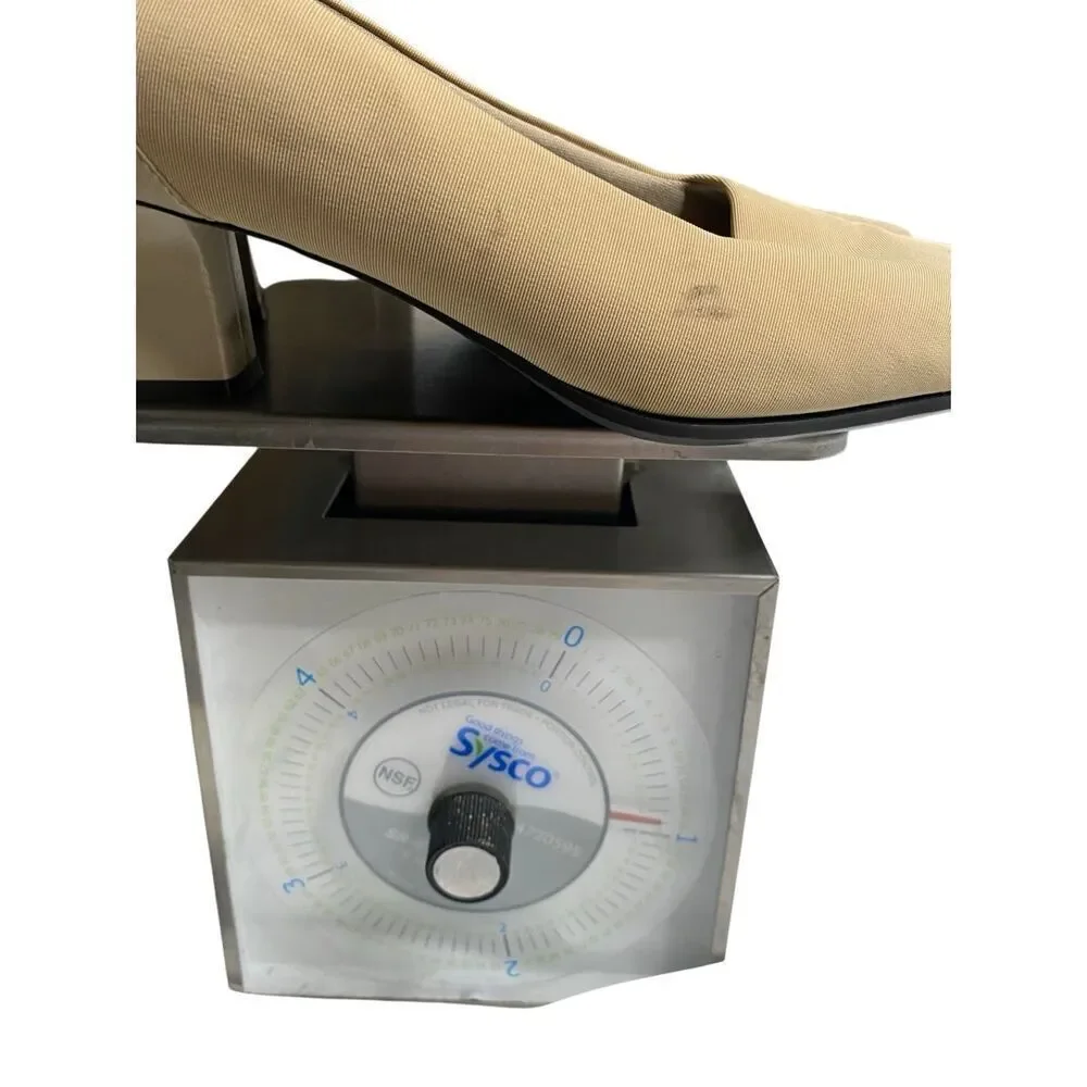 Flawed Naturalizer Taupe Stretch Fabric Block Heel Pumps Square Toe Womens Sz 8M